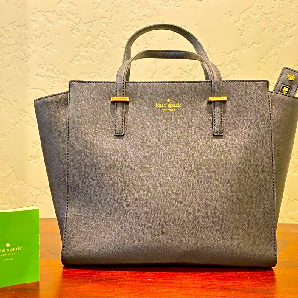 Kate spade Classis handbag or crossbody!